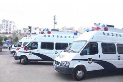 流動(dòng)警務(wù)室|移動(dòng)警務(wù)室|通信指揮車|特種改裝警車|緝查布控車|防爆車|流動(dòng)警務(wù)車|流動(dòng)警務(wù)站|移動(dòng)警務(wù)車|電動(dòng)巡邏車|電動(dòng)觀光車|電動(dòng)警車|電動(dòng)消防車
